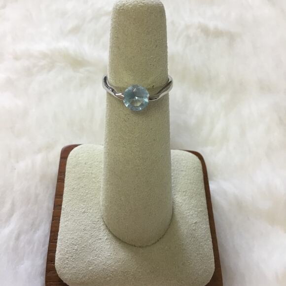 Silver Blue Round Ring - Picture 1 of 6